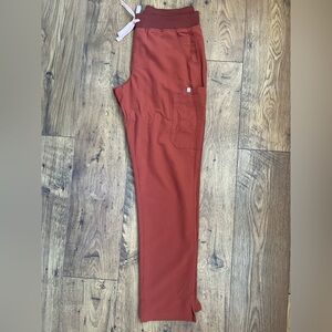 Yola skinny scrub pant with yoga waistband